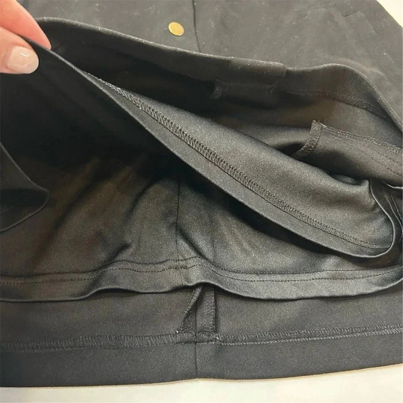 Hyfve Women's Black Faux Suede A-Line Mini Skirt Size L Button Front - Picture 7 of 9